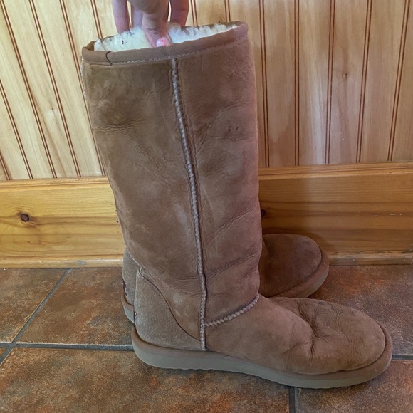 UGG boots - Picture 3 of 7